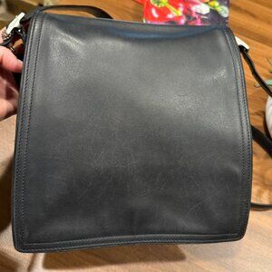 Vintage Coach Black Leather Monterey Crossbody Bag 6147